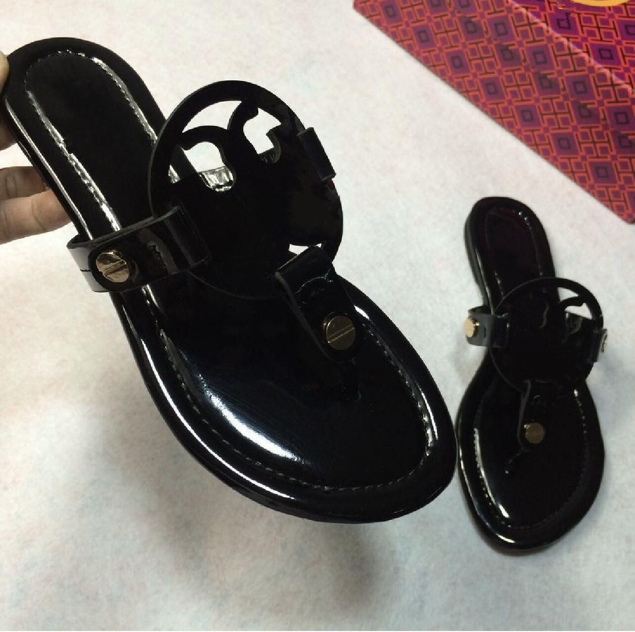 Classic sandals Summer Slippers Bright Black Women's Shoes Beach Flip-Flops Sexy Flat Heel Ladies Belt Buckle Soft Leather Hollow Sandals Large Size 35-41-43, Color 23
Classic sandals Summer Slippers Bright Black Women's Shoes Beach Flip-Flops Sexy Flat Heel Ladies Belt Buckle Soft Leather Hollow Sandals Large Size 35-41-43, Color 23