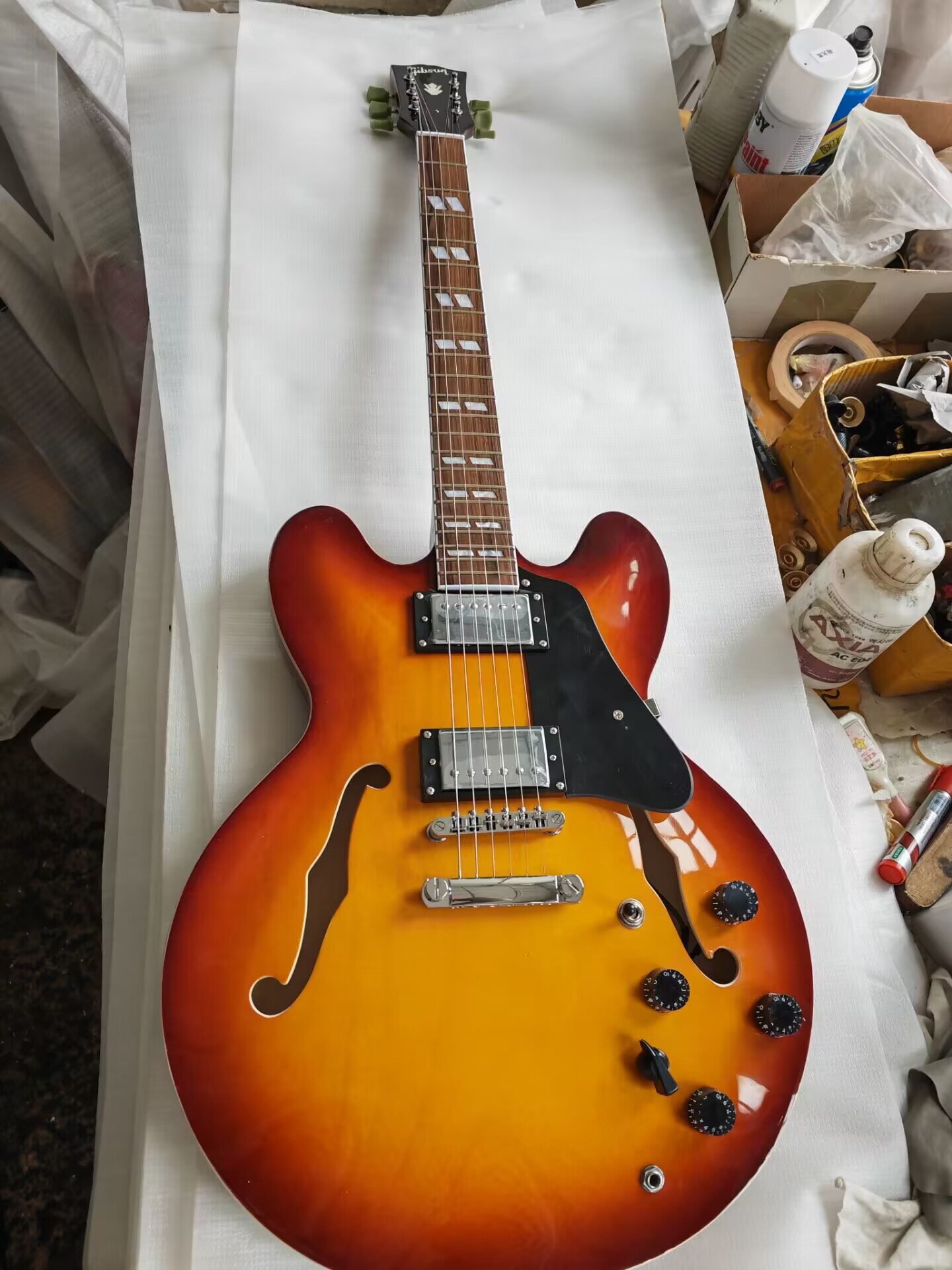 Custom Shop DG335 S… - image