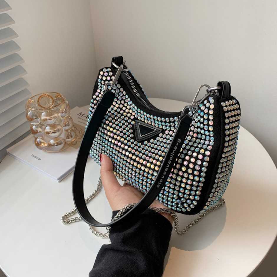 High quality luxury fashion bag New selling hot drill underarm women's Rhinestone glittering French stick messenger chain bagHigh, Black7
High quality luxury fashion bag New selling hot drill underarm women's Rhinestone glittering French stick messenger chain bagHigh, Black7