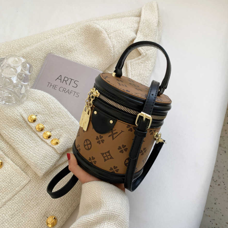 2023 New Luxury High Quality Fashion Bag Bucket spring new hand-held flower small commuting round messenger femaleHigh, Khaki12
2023 New Luxury High Quality Fashion Bag Bucket spring new hand-held flower small commuting round messenger femaleHigh, Khaki12