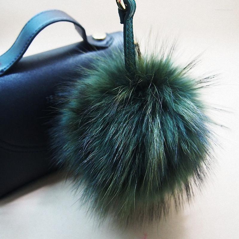 Keychains 16cm Luxury Fluffy Real Raccoon Fur Ball PomPom Plush Size Genuine Keychain Metal Ring Pendant Bag Charm K042-red