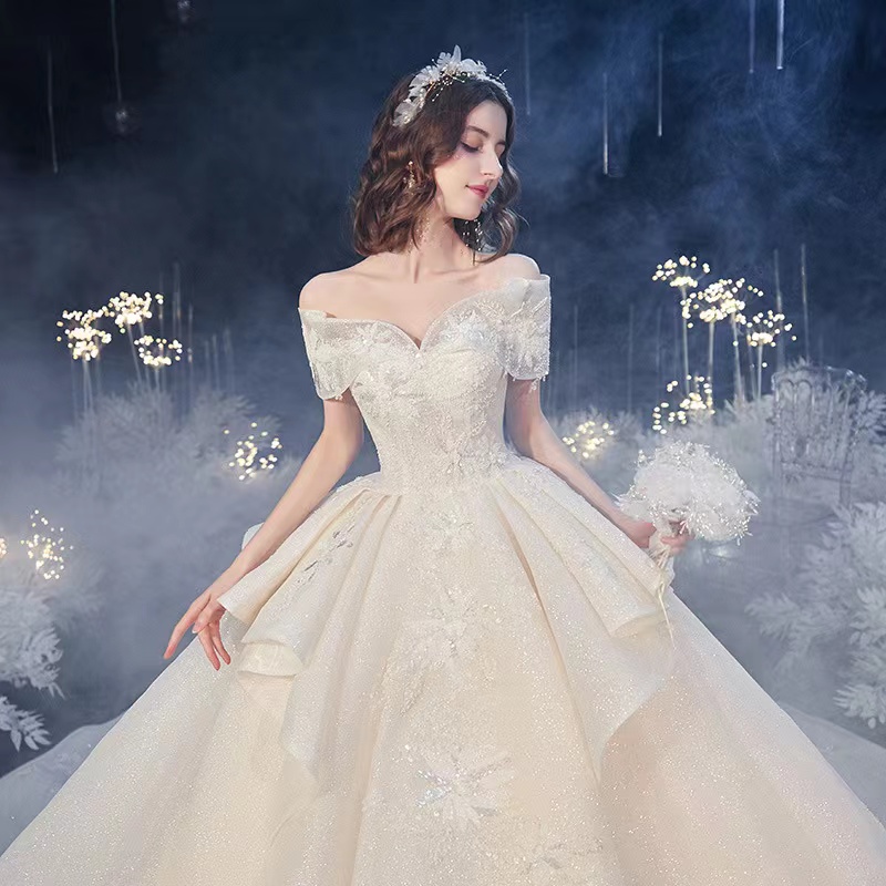 Modest a line Wedding Dresses sequined Bridal Gowns off shoulder Lace Appliqued Sequins Robe De Mariee Custom Made Plus Size crystal Corset Back Marri