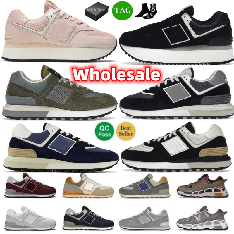 574 Legacy Stone Island Running Shoes Sneaker U574 Navy White Beige 574 Plus Black Cloud Angora YURT Forest Green Classic 2023 Tennis Sports Trainers with box
574 Legacy Stone Island Running Shoes Sneaker U574 Navy White Beige 574 Plus Black Cloud Angora YURT Forest Green Classic 2023 Tennis Sports Trainers with box