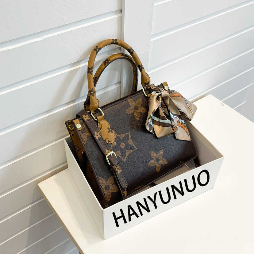Brand Shoulder Bags for 2023 Handbag Single-shoulder Crossbody Large Capacity Women's Tote Bag New Quality Handbags Purses Female, Khaki5
Brand Shoulder Bags for 2023 Handbag Single-shoulder Crossbody Large Capacity Women's Tote Bag New Quality Handbags Purses Female, Khaki5