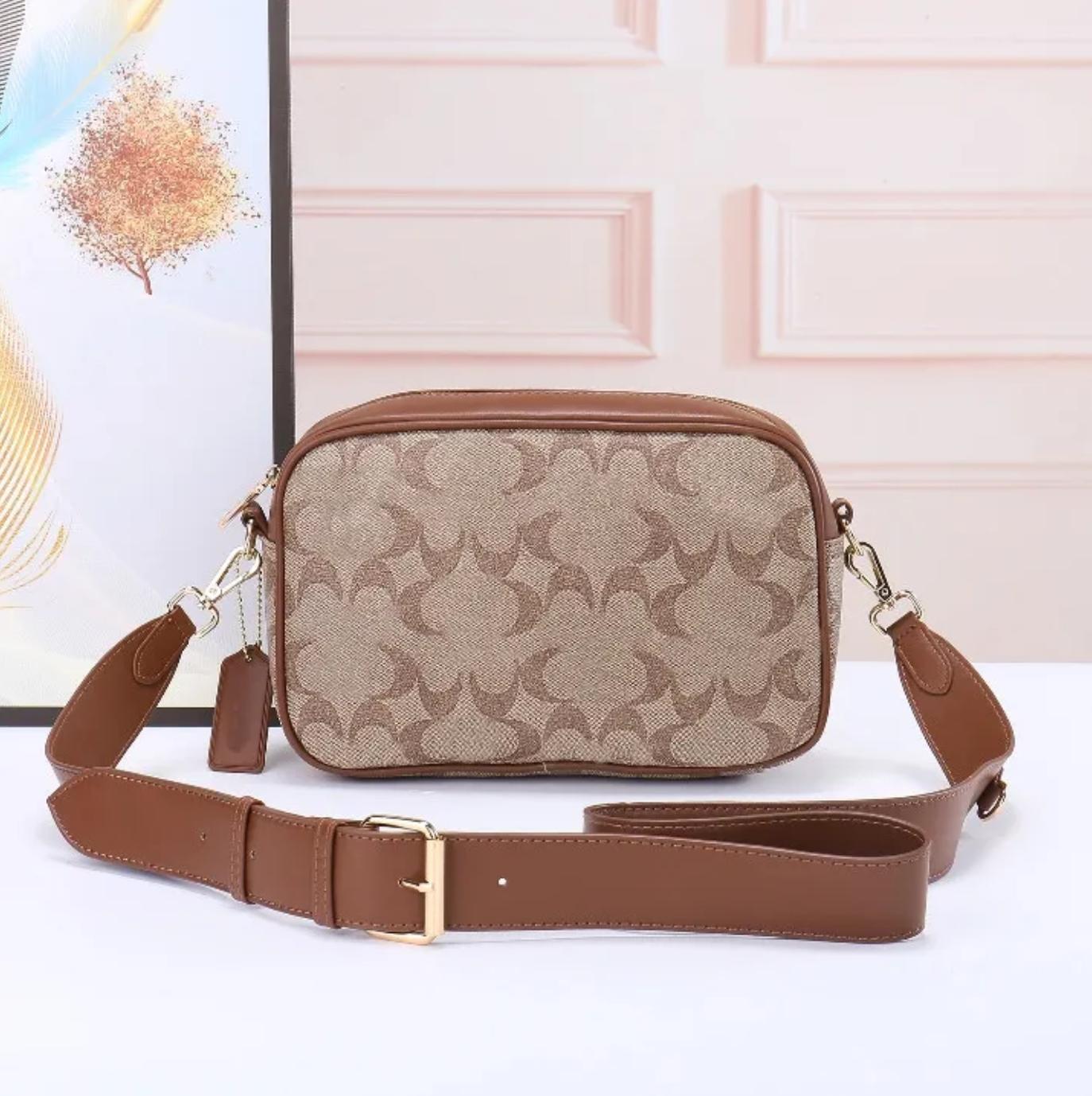 designer large Fashion Men Shoulder Bags Luxury Designer Cross Body Handbags Women Crossbody Bag Canvas Leather Chain Handbag Letter Embossing, Br3
designer large Fashion Men Shoulder Bags Luxury Designer Cross Body Handbags Women Crossbody Bag Canvas Leather Chain Handbag Letter Embossing, Br3