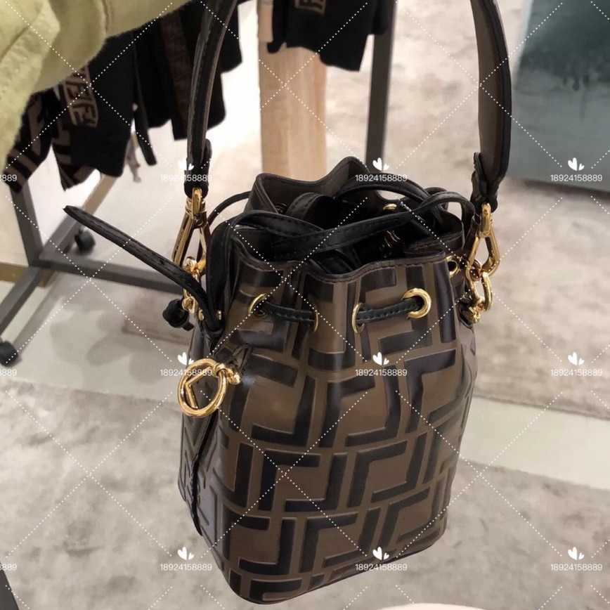 55%off Discount Bags Fashion Handbag bucket mini one-shoulder portable messenger bag female New Crossbody Bags 2023, Coffee print
55%off Discount Bags Fashion Handbag bucket mini one-shoulder portable messenger bag female New Crossbody Bags 2023, Coffee print