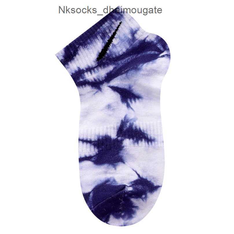 Men's Luxury Fashion Socks Women's Hook Brand Stockings Designers Spring Summer Men Women Tie Dyed Low Top Stocking Rainbow Candy Color Sports Yoga Ship Sock Nhgp, Tie dye - light purple
Men's Luxury Fashion Socks Women's Hook Brand Stockings Designers Spring Summer Men Women Tie Dyed Low Top Stocking Rainbow Candy Color Sports Yoga Ship Sock Nhgp, Tie dye - light purple