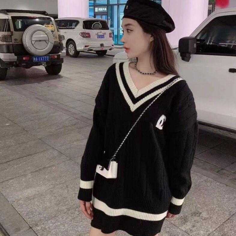 22SS New Women' Sweaters Women Crew neck Casual knitted Sweater designer sweatersBSI8B99YB99Y, Black
22SS New Women' Sweaters Women Crew neck Casual knitted Sweater designer sweatersBSI8B99YB99Y, Black