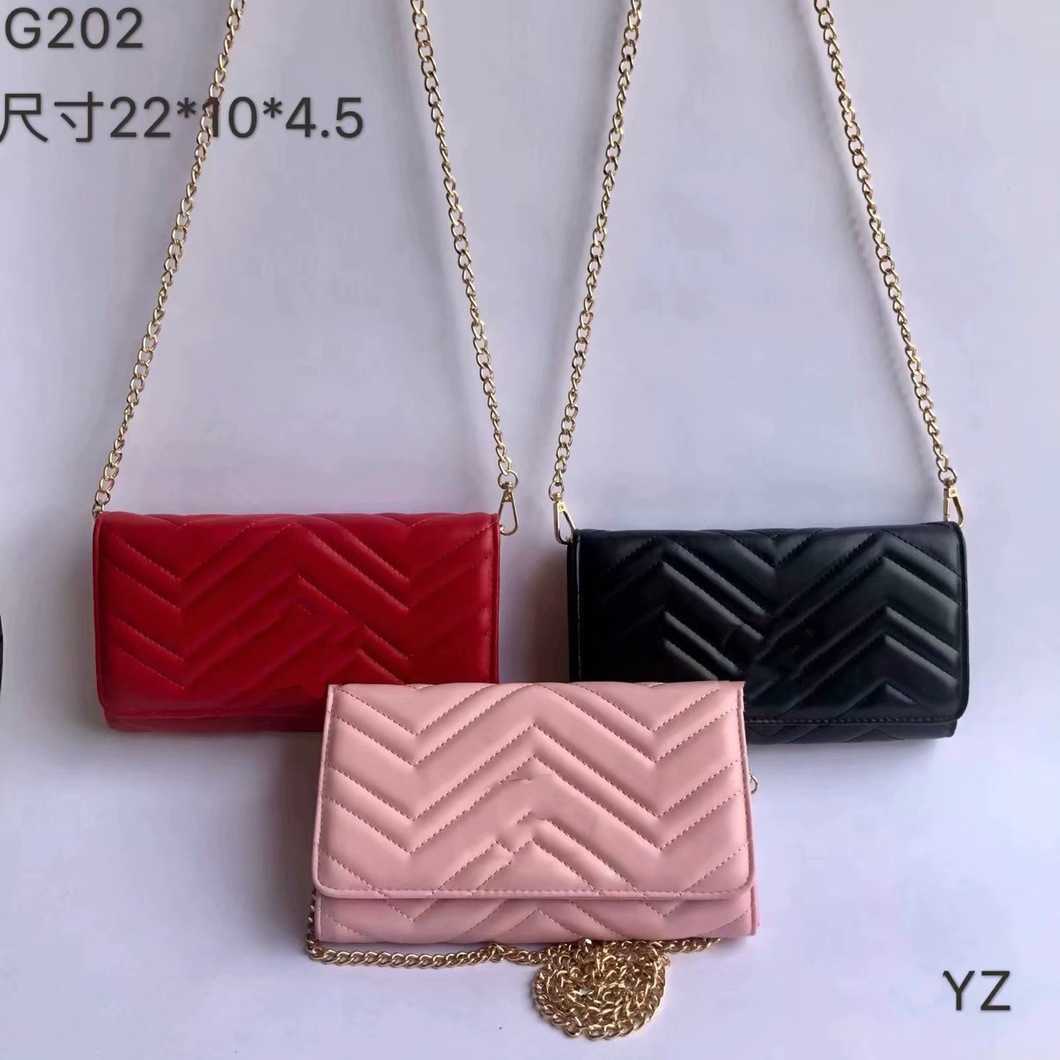 New fashion bag wholesale market summer single inner patch pink horizontal magnetic buckle style chain small square bagHigh, Red6
New fashion bag wholesale market summer single inner patch pink horizontal magnetic buckle style chain small square bagHigh, Red6