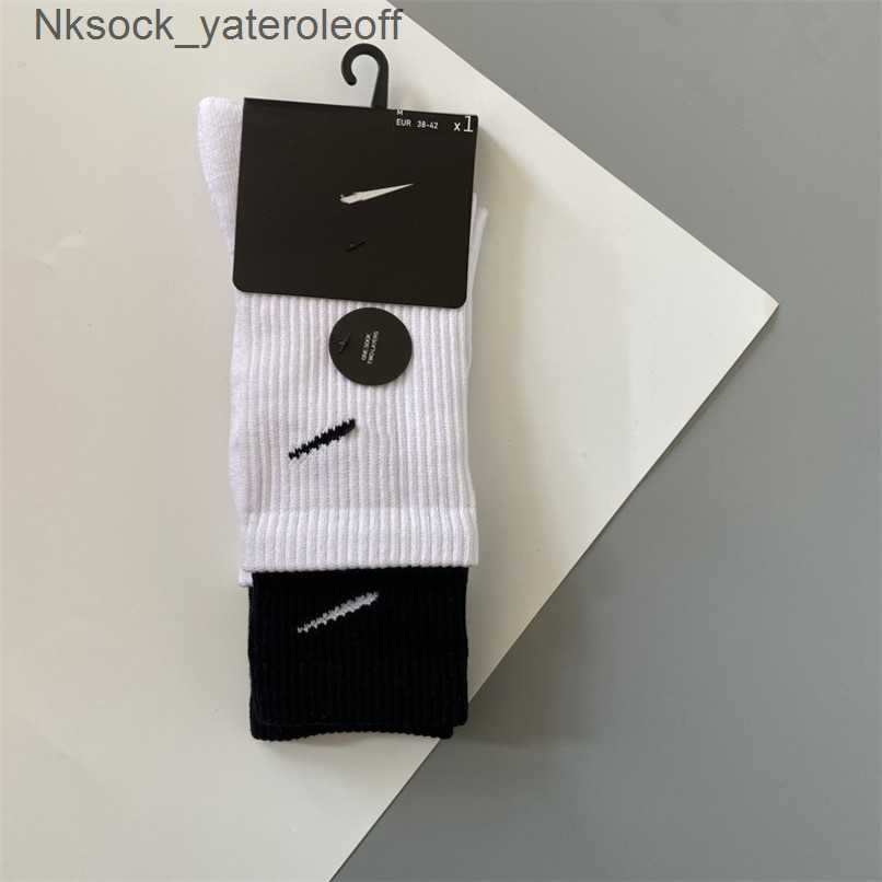 Luxury Men's Socks Fashion Women's Hook Brand Stockings Designers Fake Two Pairs Splicing High Tube Women Men Sports Yoga Breathable Stocking Couple's Sock Ljj2, Long tube 6
Luxury Men's Socks Fashion Women's Hook Brand Stockings Designers Fake Two Pairs Splicing High Tube Women Men Sports Yoga Breathable Stocking Couple's Sock Ljj2, Long tube 6