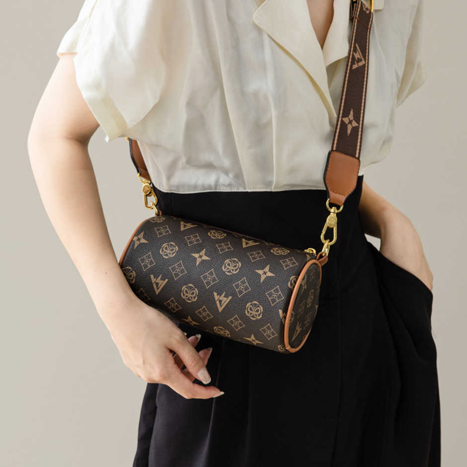 High quality luxury fashion bag Small women's new simple printed single Shoulder Messenger foreign style pillow bagHigh, Brown12
High quality luxury fashion bag Small women's new simple printed single Shoulder Messenger foreign style pillow bagHigh, Brown12