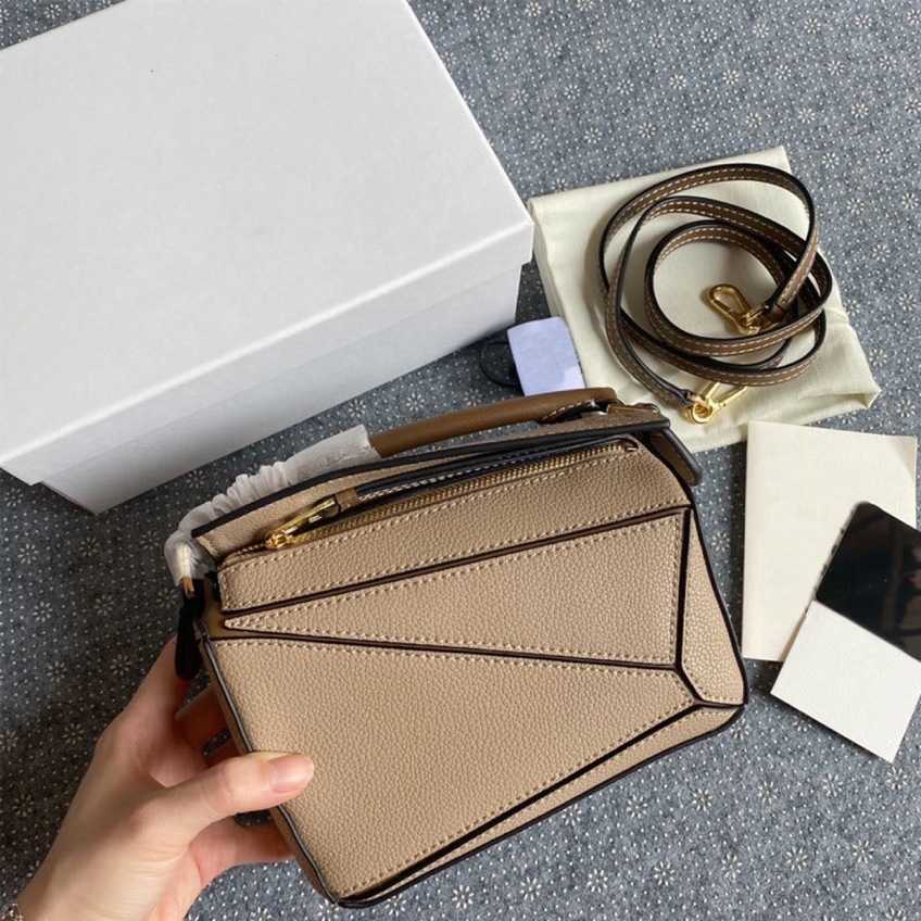 2023 High Quality Women Bags Bag mini rhombus soft leather splicing women's cross-body portable pillow bag 70%off Factory Handbags, Red8
2023 High Quality Women Bags Bag mini rhombus soft leather splicing women's cross-body portable pillow bag 70%off Factory Handbags, Red8