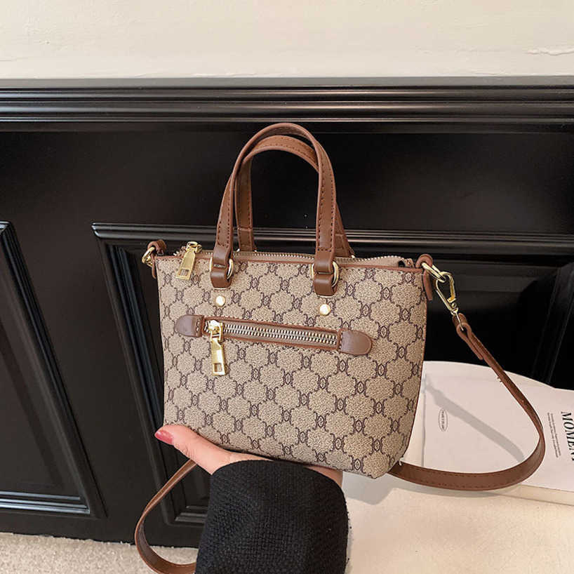 75%off Fashion Shoulder Bags for women's mini messenger shoulder small Tote bag Luxury Crossbody Handbags Purses 2023, White7 
75%off Fashion Shoulder Bags for women's mini messenger shoulder small Tote bag Luxury Crossbody Handbags Purses 2023, White7