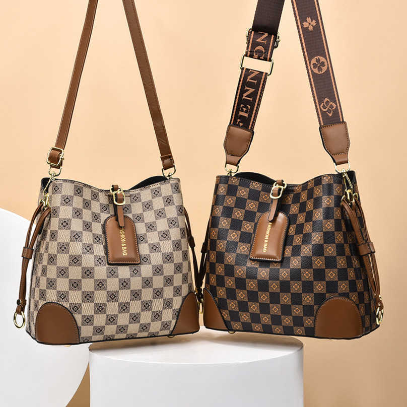 65%off New Fashion Bags Handbag Color Single Shoulder Straddle Bucket Bag Female Female Shoulder Crossbody Handbags for sale, Checkerboard - khaki
65%off New Fashion Bags Handbag Color Single Shoulder Straddle Bucket Bag Female Female Shoulder Crossbody Handbags for sale, Checkerboard - khaki