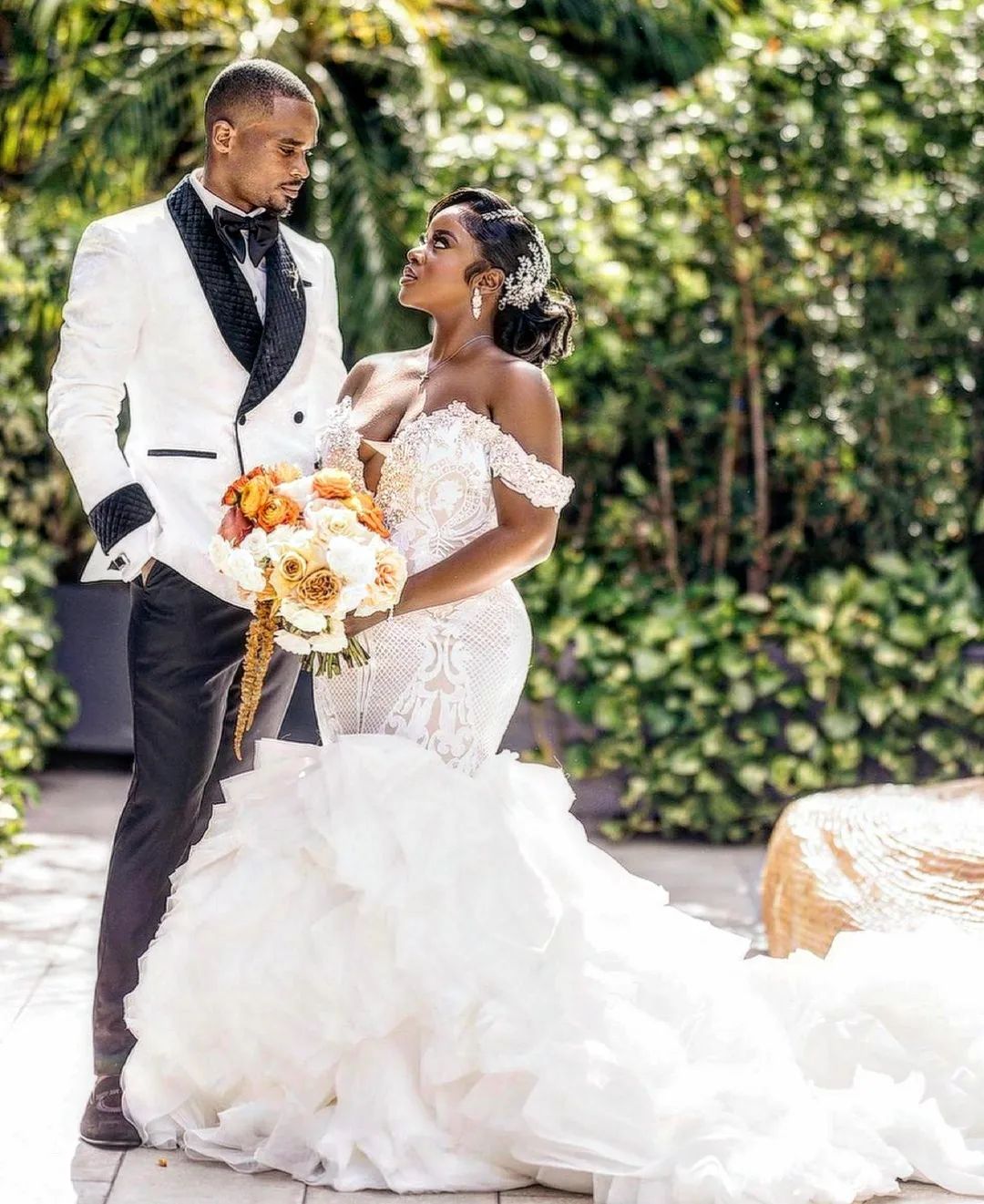 Ivory Plus Size Mermaid Wedding Dresses Beaded Bridal Gowns Lace Ruffled Tiered Train Off The Shoulder Necke Organza Vestido De Novia