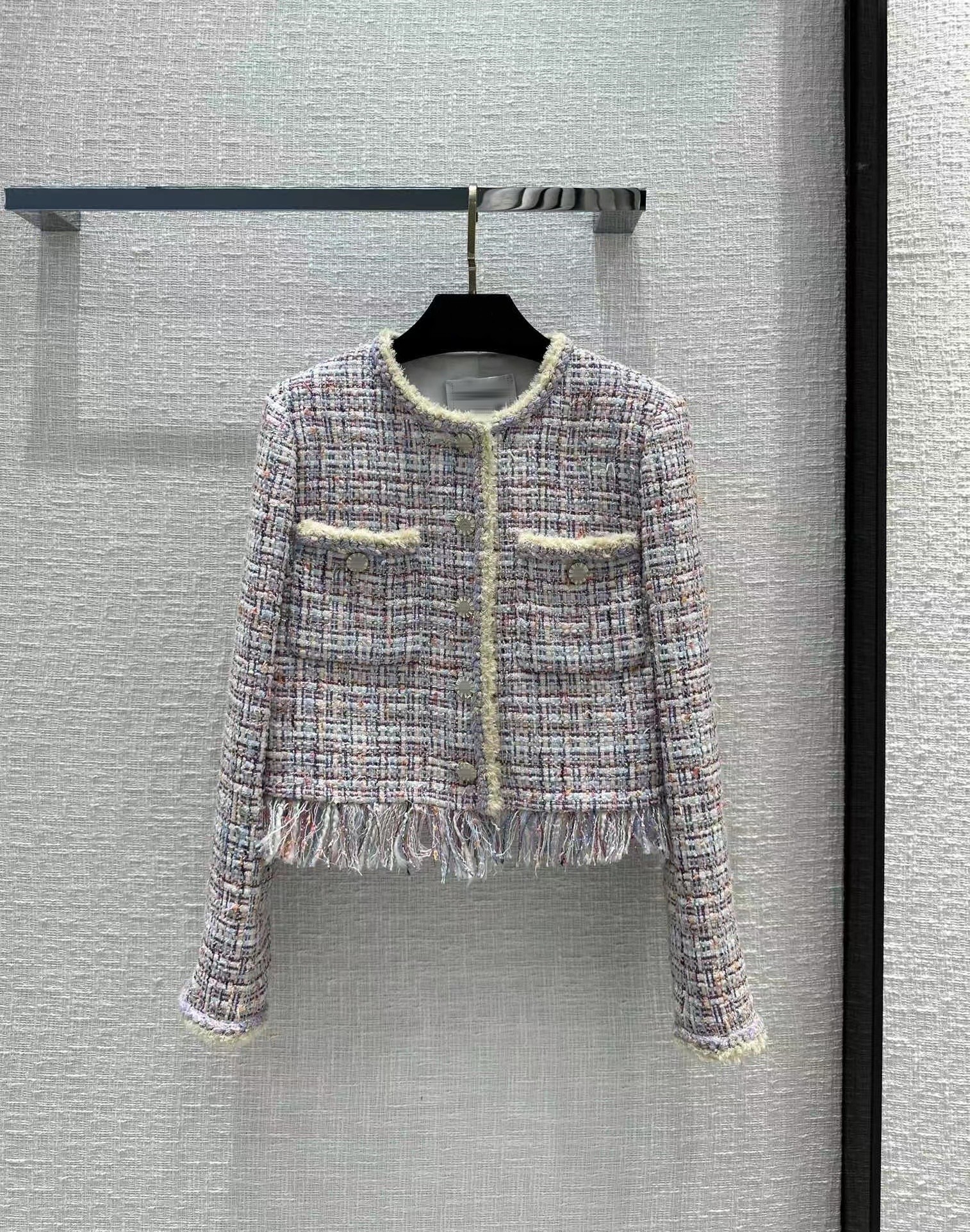 Milan Runway Jackets 2023 New Spring O Neck Long Sleeve Panelled Women' Coats Designer Brand Same Style Shirts 0225-14, Contrast color
Milan Runway Jackets 2023 New Spring O Neck Long Sleeve Panelled Women' Coats Designer Brand Same Style Shirts 0225-14, Contrast color