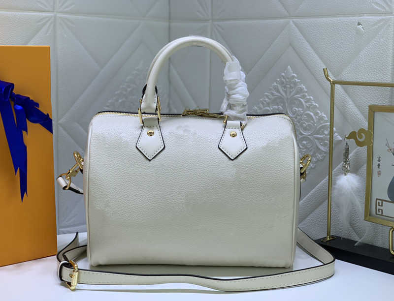 Shoulder Bags Pillow Bags 2022 new top famous designer's women's bag single shoulder portable diagonal straddle chain leather embossing 59273, #3
Shoulder Bags Pillow Bags 2022 new top famous designer's women's bag single shoulder portable diagonal straddle chain leather embossing 59273, #3