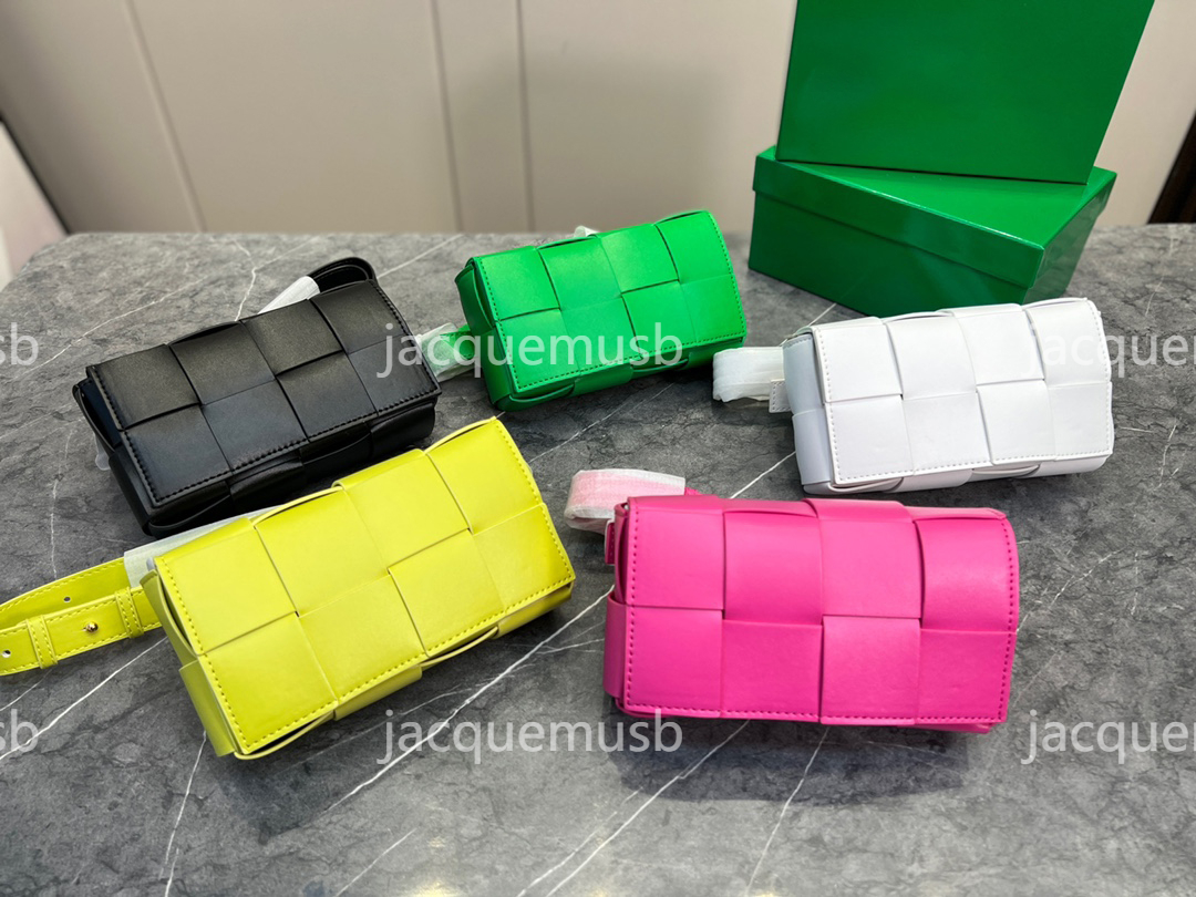 Cassette belt bag designer waist bag lambskin Lined zip pocket Ladies shoulder bag Luxurycrossbody bag Woven handbag Size18-9.5cm, Color 6
Cassette belt bag designer waist bag lambskin Lined zip pocket Ladies shoulder bag Luxurycrossbody bag Woven handbag Size18-9.5cm, Color 6