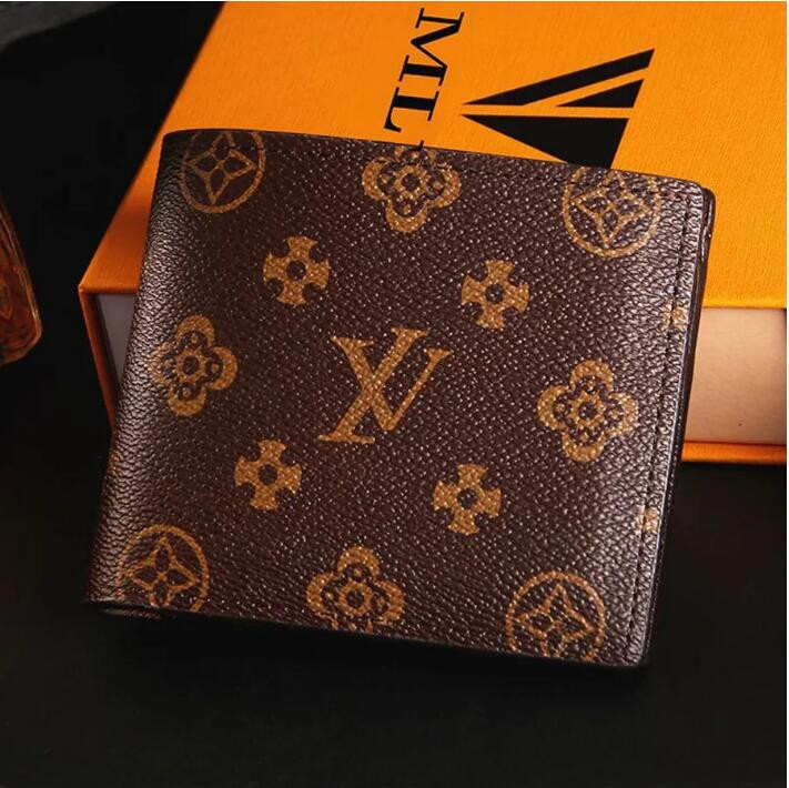 Holders Designers Paris plaid style High-end Mens Wallet Credit Card Holder Purse Men Wallets billfold Purses With box louiseity Purse viutonity Crossbody bag, Old flower
Holders Designers Paris plaid style High-end Mens Wallet Credit Card Holder Purse Men Wallets billfold Purses With box louiseity Purse viutonity Crossbody bag, Old flower