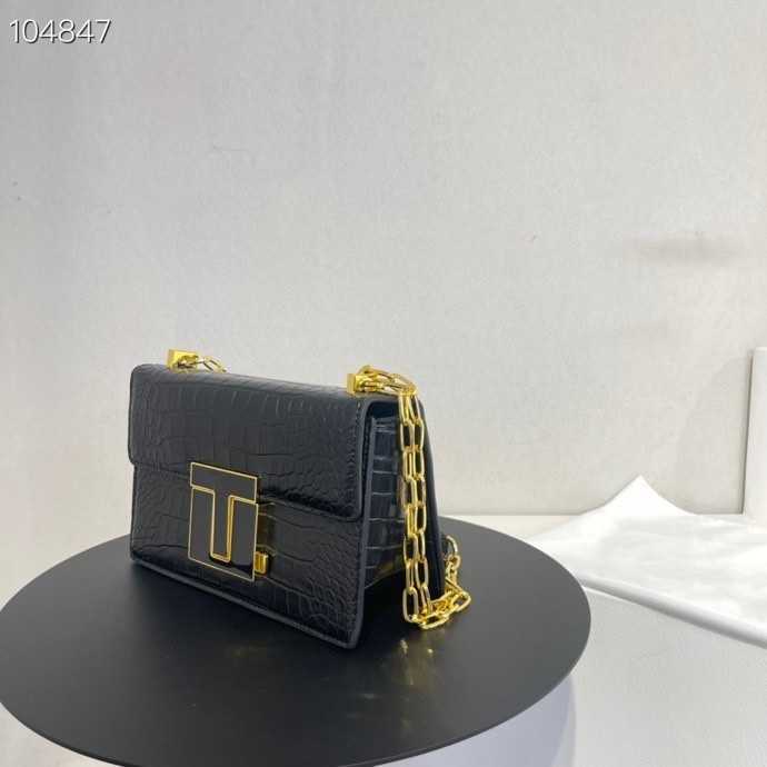 Woman's Brand Designer Bags Handbag Shoulder Crossbody Bag Tote bag 2023 New Versatile Advanced Texture Splicing Color Mother Messenger Packet Factory direct sales, Color 8 size24x15x9cm
Woman's Brand Designer Bags Handbag Shoulder Crossbody Bag Tote bag 2023 New Versatile Advanced Texture Splicing Color Mother Messenger Packet Factory direct sales, Color 8 size24x15x9cm