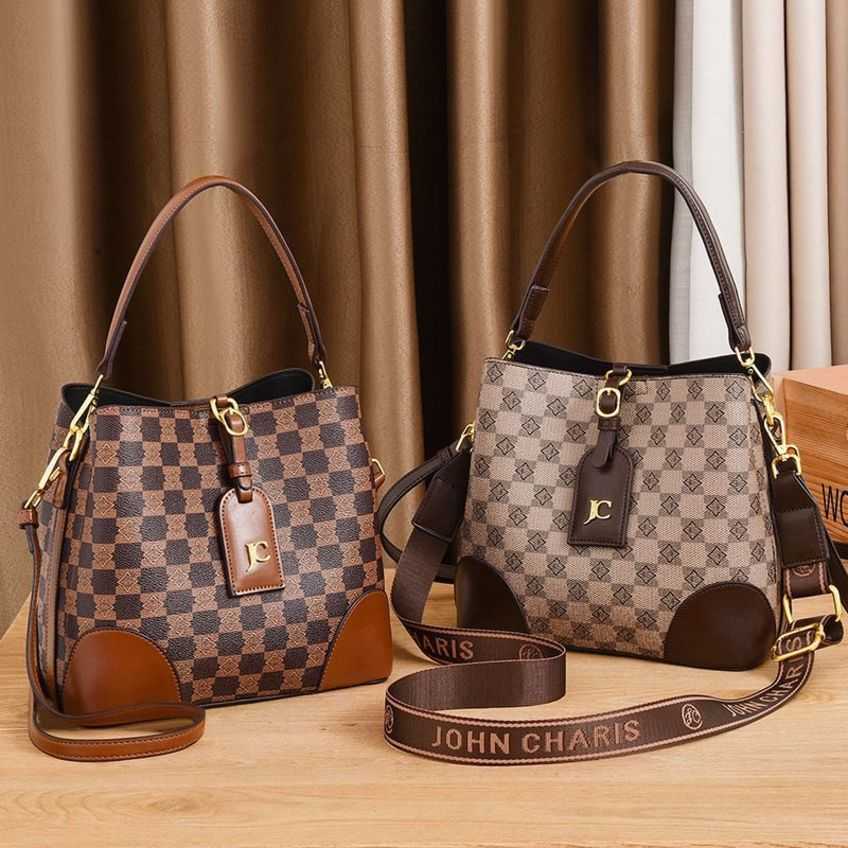 2023 High Quality Women Bags Autumn Winter Bucket Single Crossbody Wide Shoulder Strap Women's Bag Handbag 70%off Factory Handbags, Jc bucket bag: khaki (silk towel)
2023 High Quality Women Bags Autumn Winter Bucket Single Crossbody Wide Shoulder Strap Women's Bag Handbag 70%off Factory Handbags, Jc bucket bag: khaki (silk towel)