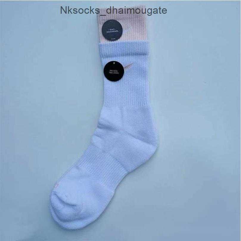 Luxury Fashion Men's Socks Women's Hook Brand Stockings Designers Fake Two Pairs Splicing High Tube Women Men Sports Yoga Breathable Stocking Couple's Sock Ojqy, Long tube 6
Luxury Fashion Men's Socks Women's Hook Brand Stockings Designers Fake Two Pairs Splicing High Tube Women Men Sports Yoga Breathable Stocking Couple's Sock Ojqy, Long tube 6