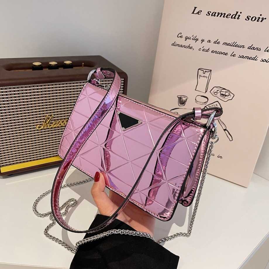 Luxury handbag New high-end underarm women's leather laser chain small versatile bright mirror diamond grid single shoulder cross bodyHigh, Black8
Luxury handbag New high-end underarm women's leather laser chain small versatile bright mirror diamond grid single shoulder cross bodyHigh, Black8