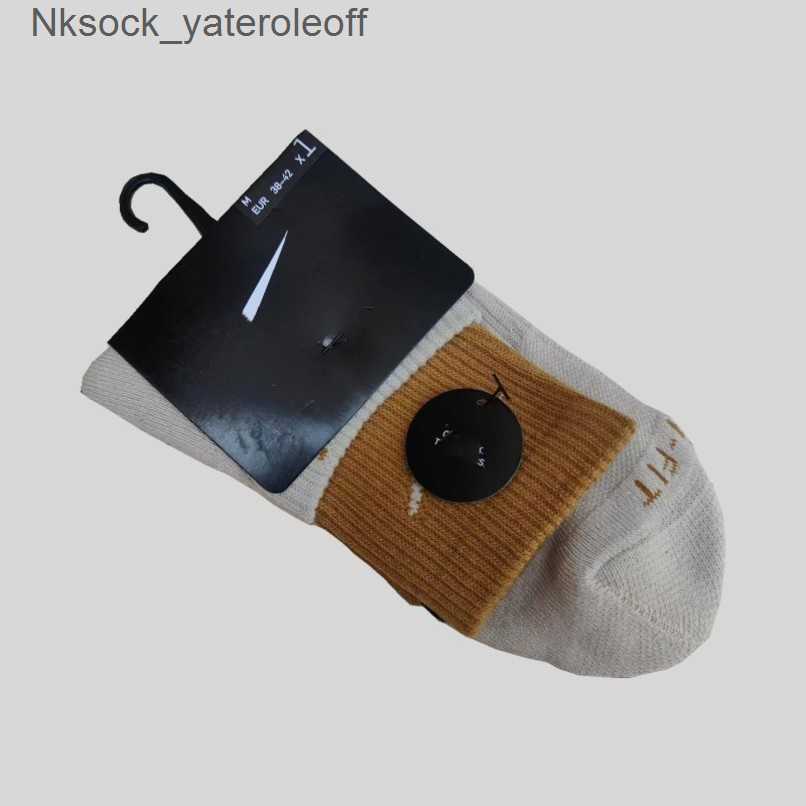 Men's Fashion Socks Classic Women's Hook Brand Stockings Designers Color Splicing Men Women Lovers Towel Bottom Medium Stocking Sports Yoga Breathable Sock L93v, Medium cylinder 5
Men's Fashion Socks Classic Women's Hook Brand Stockings Designers Color Splicing Men Women Lovers Towel Bottom Medium Stocking Sports Yoga Breathable Sock L93v, Medium cylinder 5