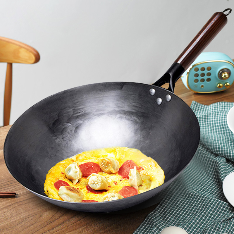 Pans Traditional iron wok Non coating Woks Hand forged For Kitchen PanWooden Handle Wok Gas Pot Cookware 230224