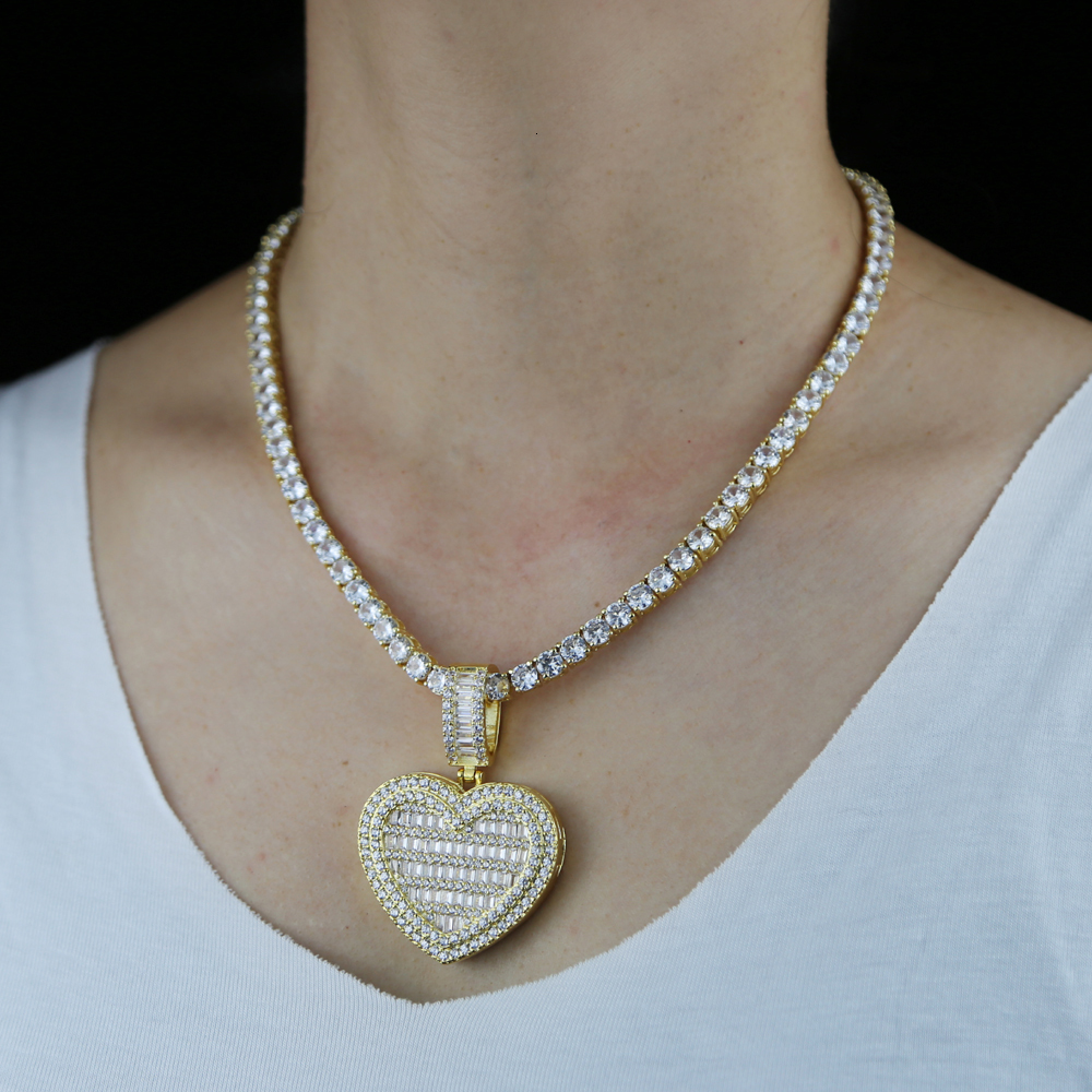 Pendant Necklaces In Stock Iced Out Bling Women Jewelry 5A White Cubic Zirconia Heart Shaped Pendant Necklace With Tennis Box Chain 230225