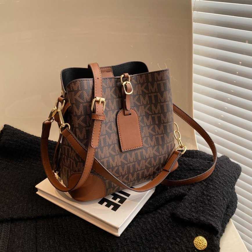 2023 New Crossbody Bags for Women Women's fashionable style bucket versatile shoulder bag Designer Purse Handbags, Coffee4
2023 New Crossbody Bags for Women Women's fashionable style bucket versatile shoulder bag Designer Purse Handbags, Coffee4