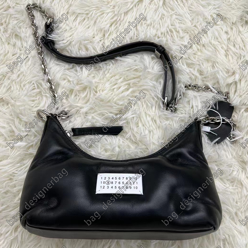 Fashion designer women's messenger bag simple and versatile handbag leather material, Black
Fashion designer women's messenger bag simple and versatile handbag leather material, Black