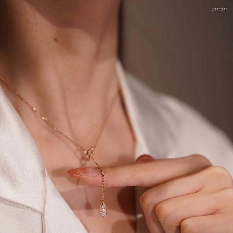 Pendant Necklaces Luxury Zircon Inlaid Lucky Double Gourd Gold Sliver Color Women Female Chokers Clavicle Chain Jewelry Gift
Pendant Necklaces Luxury Zircon Inlaid Lucky Double Gourd Gold Sliver Color Women Female Chokers Clavicle Chain Jewelry Gift