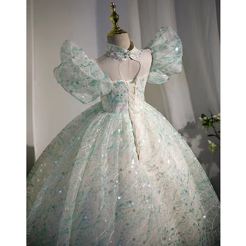 2023 Cute Flower Girl Dresses For Wedding sheer neck crystal Lace Floral Appliques Tiered Skirts Girls Pageant Dress A Line Kids Birthday Gowns
