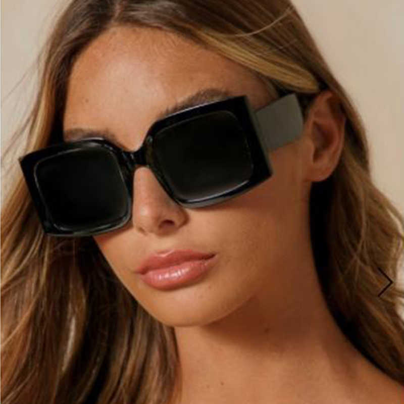 Sunglasses Square Clear Shades Sunglasses Woman 2020 Big Frame Rectangle Sun Glasses For Women Fashion 2020 Designer UV400 Eyewear G230225
Sunglasses Square Clear Shades Sunglasses Woman 2020 Big Frame Rectangle Sun Glasses For Women Fashion 2020 Designer UV400 Eyewear G230225