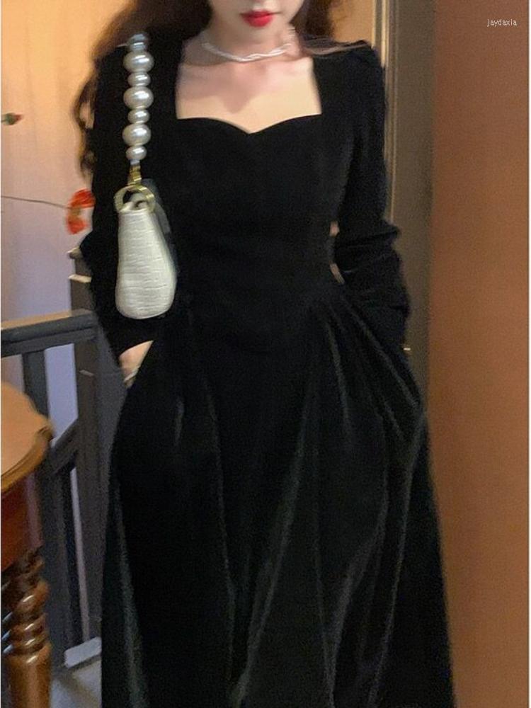 Casual Dresses 2023 Winter Black Velvet Dress Women France Vintage Party Long Evening Elegant One Piece Korea Female Clothing
Casual Dresses 2023 Winter Black Velvet Dress Women France Vintage Party Long Evening Elegant One Piece Korea Female Clothing