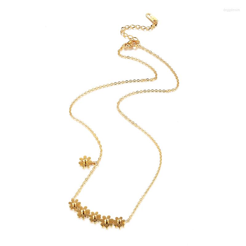 Pendant Necklaces Fashion Brand Beautiful 6 Small Daisy Titanium Chrysanthemum Clavicle Necklace Chain Jewelry Woman Wholesale
Pendant Necklaces Fashion Brand Beautiful 6 Small Daisy Titanium Chrysanthemum Clavicle Necklace Chain Jewelry Woman Wholesale