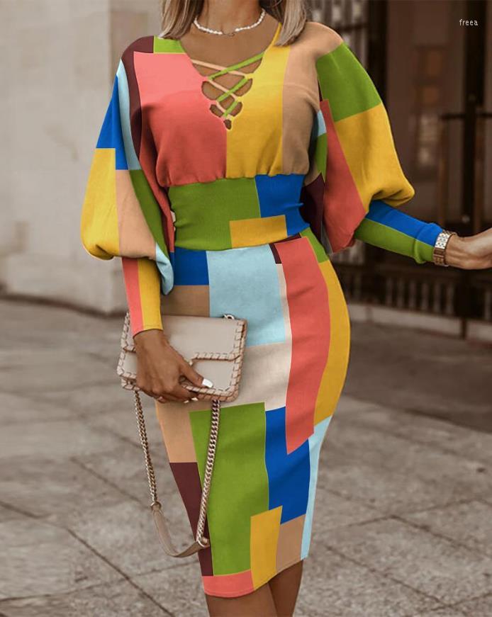 Casual Dresses For Women 2023 Autumn Fashion Geometric Print Elegant Lantern Sleeve V-Neck Long Midi Work Pencil Dress
Casual Dresses For Women 2023 Autumn Fashion Geometric Print Elegant Lantern Sleeve V-Neck Long Midi Work Pencil Dress
