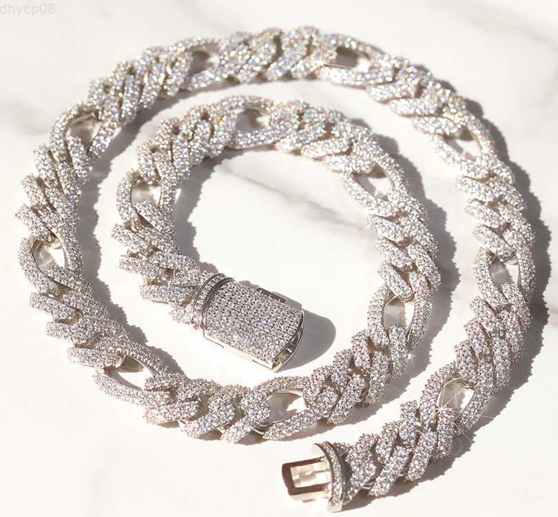 Hotsale Wholesale price 925 Solid Silver 13mm Wide With 2Rows Moissanite diamond Cuban link ferrero chain for Mens Hiphop Jewelry
Hotsale Wholesale price 925 Solid Silver 13mm Wide With 2Rows Moissanite diamond Cuban link ferrero chain for Mens Hiphop Jewelry