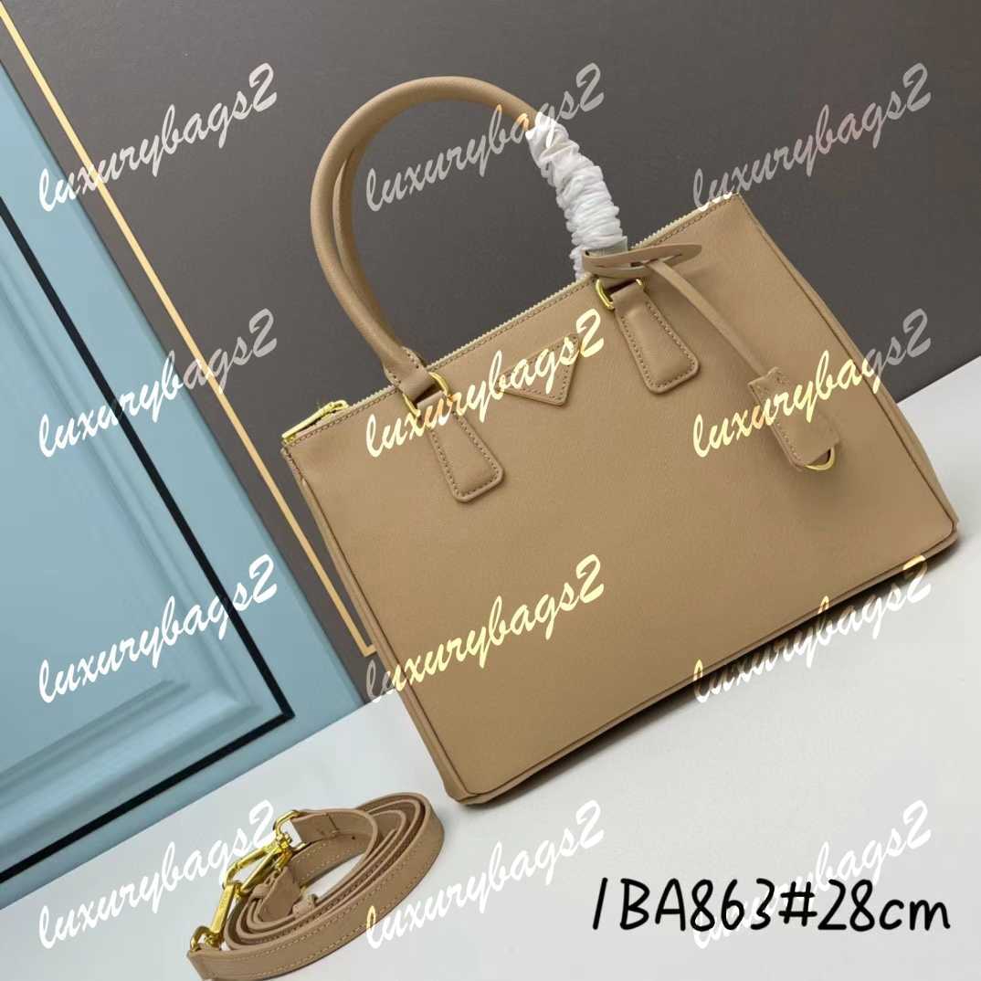 Women Shoulder Bag Galleria The Tote Bag Saffiano 1BA863 Handbag Womens Bags 6 Colors Genuine Leather 28cm Gold Hardware Shopping Purses Handbags, Red
Women Shoulder Bag Galleria The Tote Bag Saffiano 1BA863 Handbag Womens Bags 6 Colors Genuine Leather 28cm Gold Hardware Shopping Purses Handbags, Red