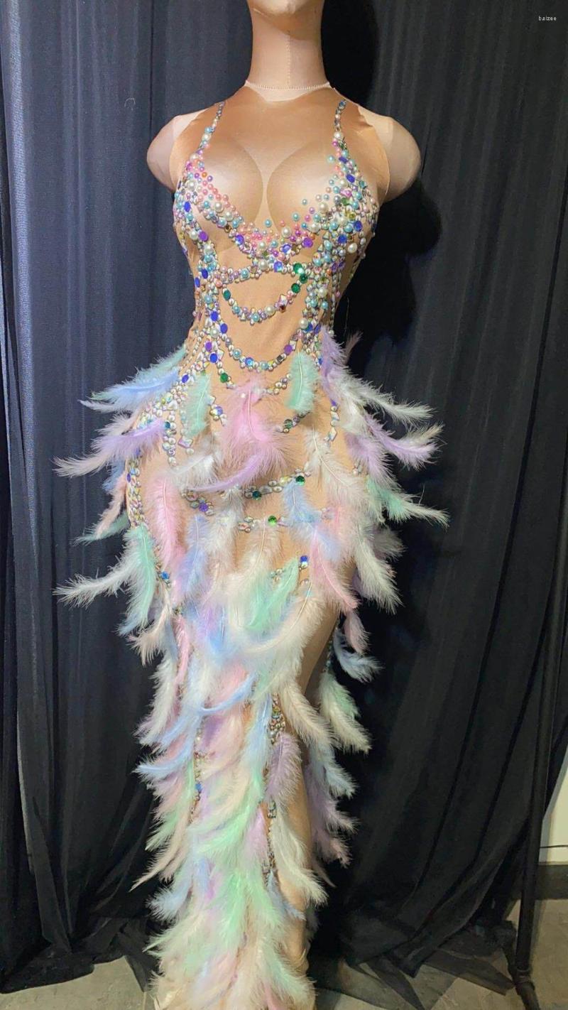 Stage Wear Women Rhinestone Wedding Party Feather Dress Crystal Birthday Celebration Sexy Drag Queen Outfit
Stage Wear Women Rhinestone Wedding Party Feather Dress Crystal Birthday Celebration Sexy Drag Queen Outfit