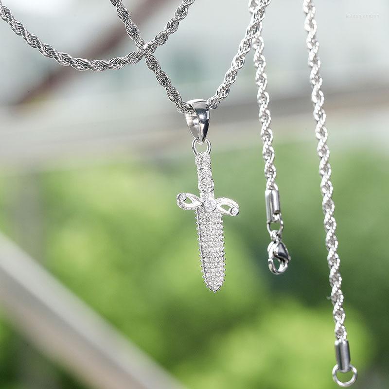Pendant Necklaces S925 Sterling Silver Dagger Pendants Necklace For Women Men CZ Stone Out Bling Hip Hop Rapper Jewelry Gold Color
Pendant Necklaces S925 Sterling Silver Dagger Pendants Necklace For Women Men CZ Stone Out Bling Hip Hop Rapper Jewelry Gold Color