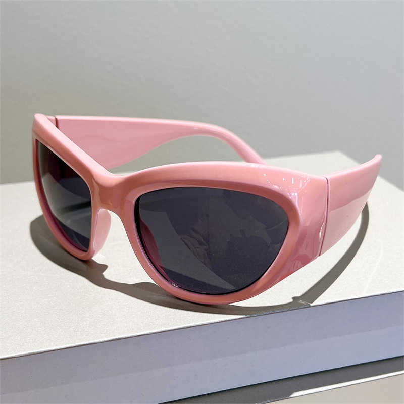 Sunglasses KAMMPT Oversized Y2k Sunglasses Fashion Men Women Outdoor Sports Goggle Shades New Trendy Futuristic Brand Design UV400 Eyewear G230225
Sunglasses KAMMPT Oversized Y2k Sunglasses Fashion Men Women Outdoor Sports Goggle Shades New Trendy Futuristic Brand Design UV400 Eyewear G230225