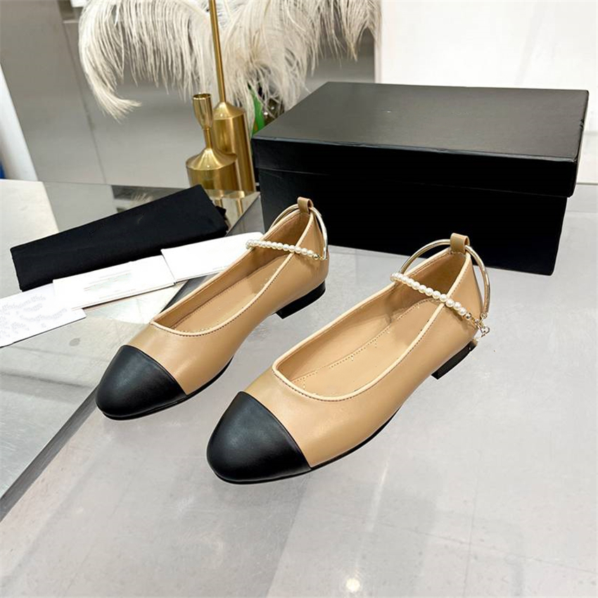 Fashion Dress Shoes 2023 Channel Women Leather High Heel Metal Buckle Letter Logo Wedding Party Business Casual Flat Shoes 04-07
Fashion Dress Shoes 2023 Channel Women Leather High Heel Metal Buckle Letter Logo Wedding Party Business Casual Flat Shoes 04-07