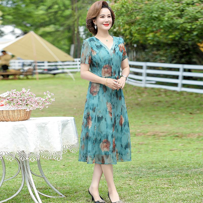 Party Dresses 2023 Mother Summer V-neck Middle-Aged Women's Clothing Female Chiffon Mesh Long Dress Print Short Sleeve A-line Vestidos, Blue
Party Dresses 2023 Mother Summer V-neck Middle-Aged Women's Clothing Female Chiffon Mesh Long Dress Print Short Sleeve A-line Vestidos, Blue