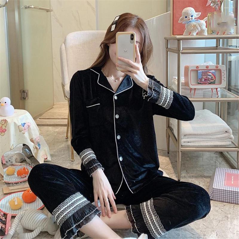 Women's Sleepwear Autumn Winter Sexy Lace Ruffles Long Sleeve Shirt Pants Velour Casual Women Pajamas Loose Soft Nightwear, Black
Women's Sleepwear Autumn Winter Sexy Lace Ruffles Long Sleeve Shirt Pants Velour Casual Women Pajamas Loose Soft Nightwear, Black