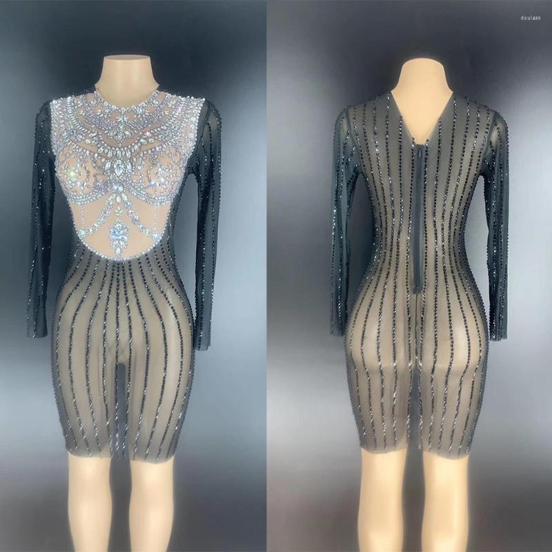 Stage Wear Perspective Women Dress Black Sexy Sparkle Crystal Rhinestones Long Sleeve Bar Fashion Clothing Festival Outfit Drag Queen 2023
Stage Wear Perspective Women Dress Black Sexy Sparkle Crystal Rhinestones Long Sleeve Bar Fashion Clothing Festival Outfit Drag Queen 2023