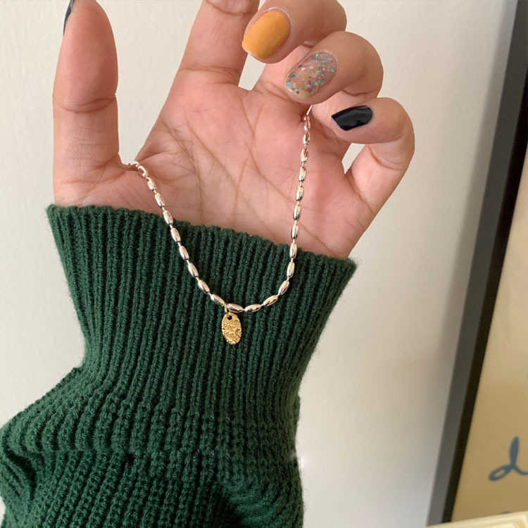 Love Letter Oval Pendant Rice Grain Necklace Female Korean Light Luxury Small Crowd Necklace Ins Style Collar Chain Accessories
Love Letter Oval Pendant Rice Grain Necklace Female Korean Light Luxury Small Crowd Necklace Ins Style Collar Chain Accessories