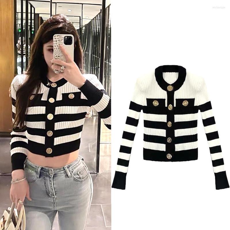 Women' Knits 2023 Spring And Autumn Fashion Ladies Xiaoxiangfeng High-quality Texture Black White Knitted Cardigan Sweater Coat Women, Multi
Women' Knits 2023 Spring And Autumn Fashion Ladies Xiaoxiangfeng High-quality Texture Black White Knitted Cardigan Sweater Coat Women, Multi