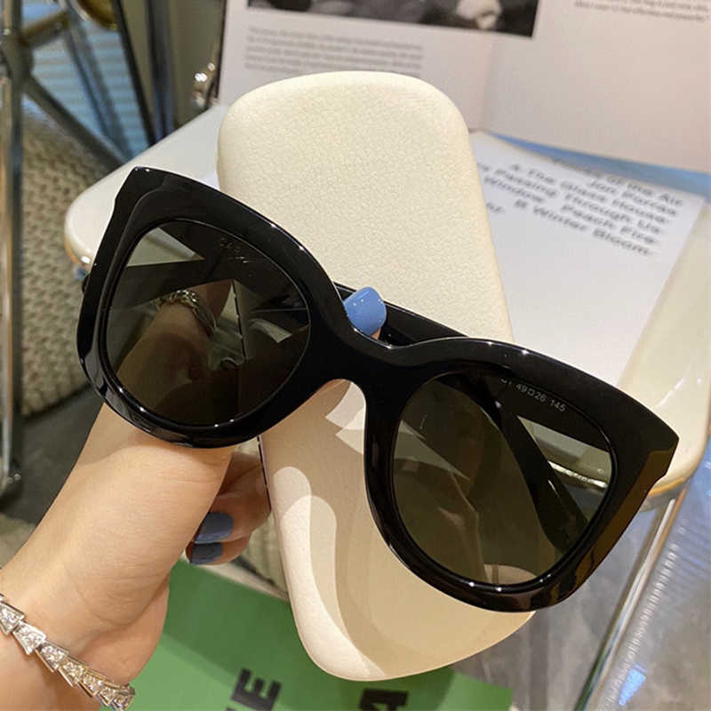Sunglasses New Fashion Small Cat Eye Sunglasses Modern Trendy Popular Female Eyewear Colorful Top Brand Designer Women UV400 Ladies Shades G230225
Sunglasses New Fashion Small Cat Eye Sunglasses Modern Trendy Popular Female Eyewear Colorful Top Brand Designer Women UV400 Ladies Shades G230225